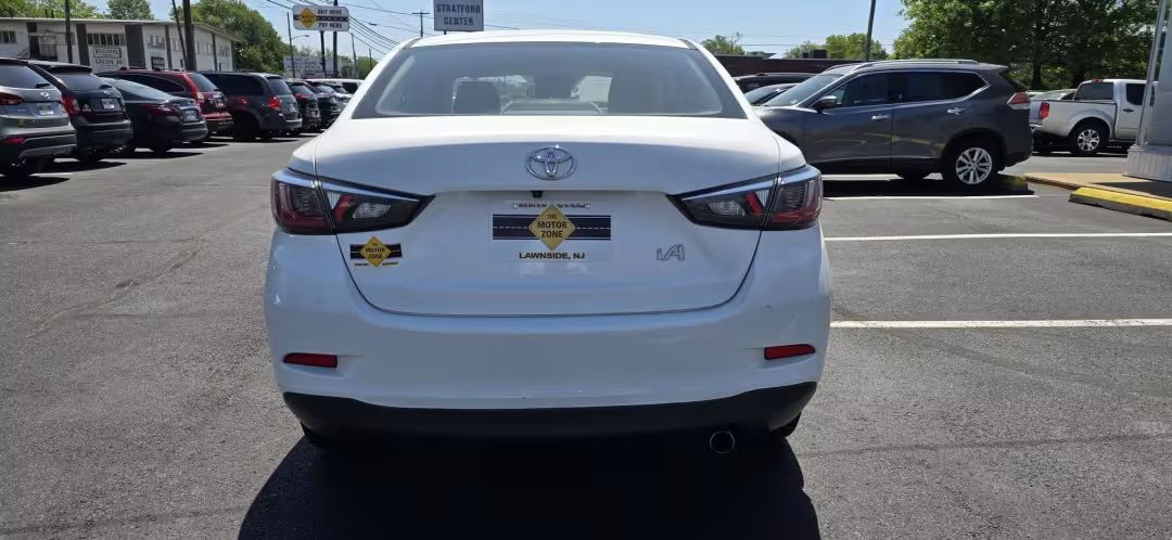 2018 Toyota Yaris iA - 3MYDLBYV7JY317304 - Image #7