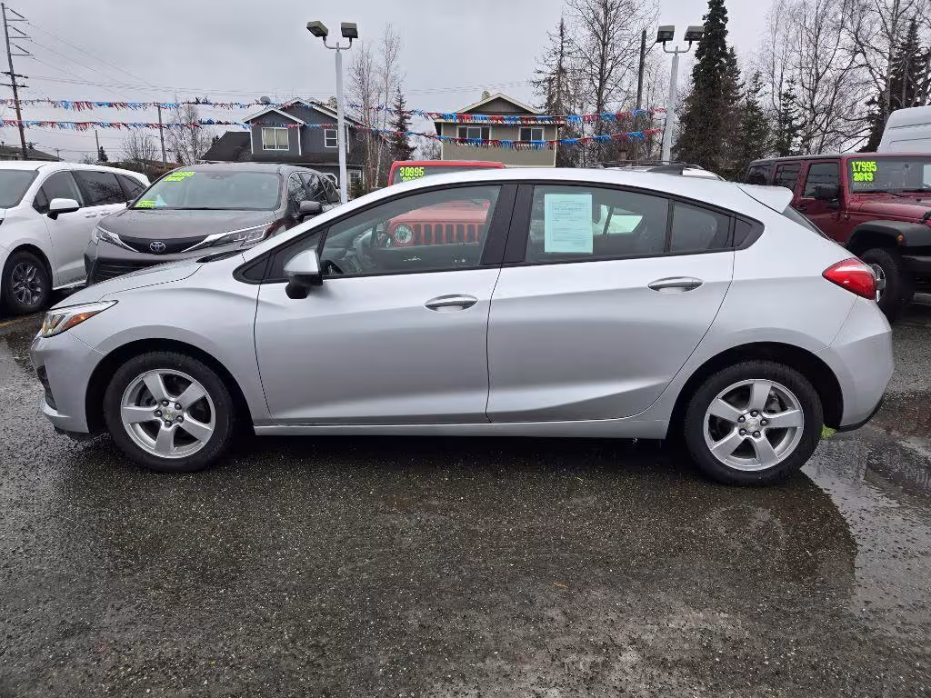 2019 Chevrolet Cruze - 3G1BC6SM9KS534668 - Image #1