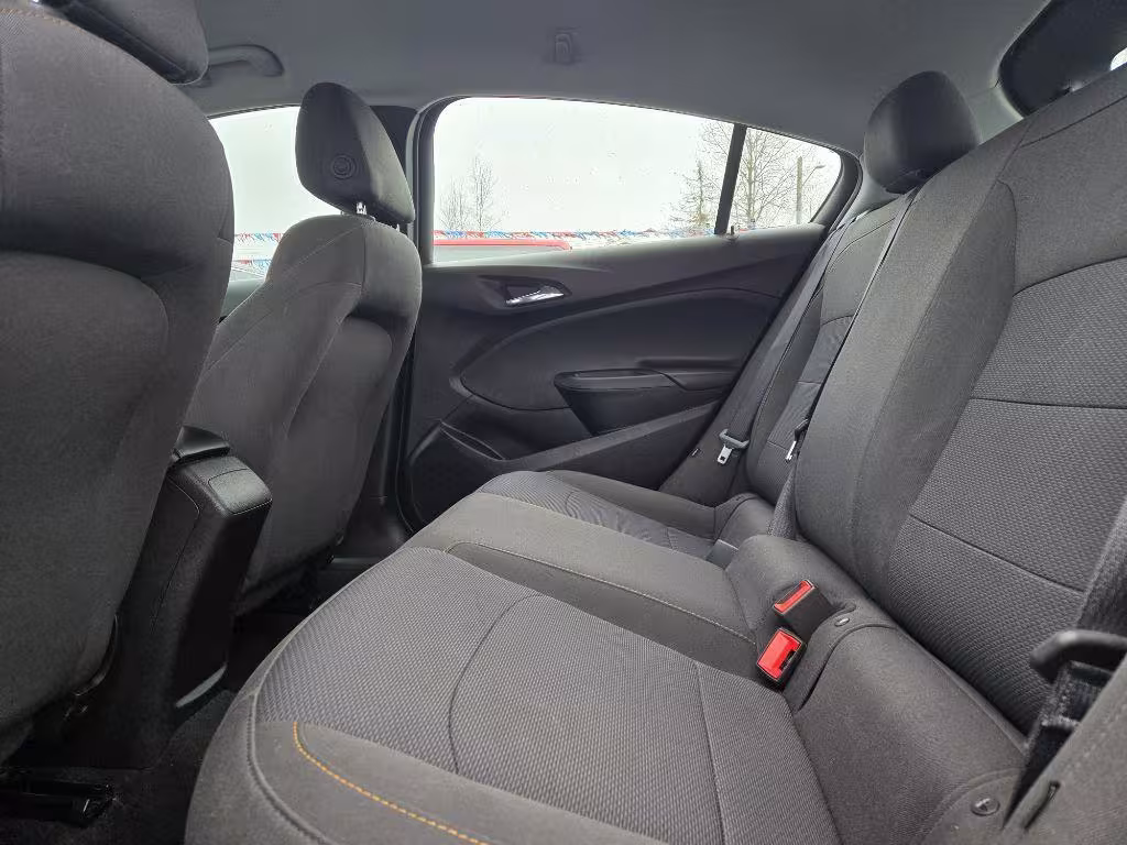 2019 Chevrolet Cruze - 3G1BC6SM9KS534668 - Image #3