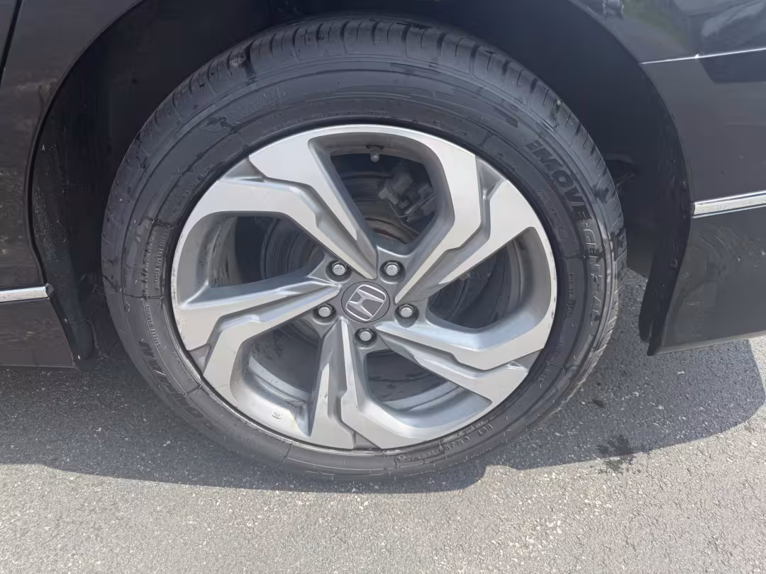 2019 Honda Accord - 1HGCV1F48KA111909 - Image #10