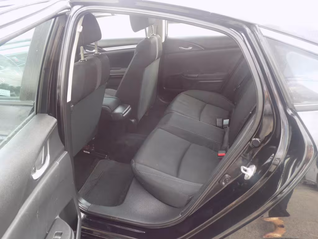 2019 Honda Civic - 19XFC2F67KE040997 - Image #11