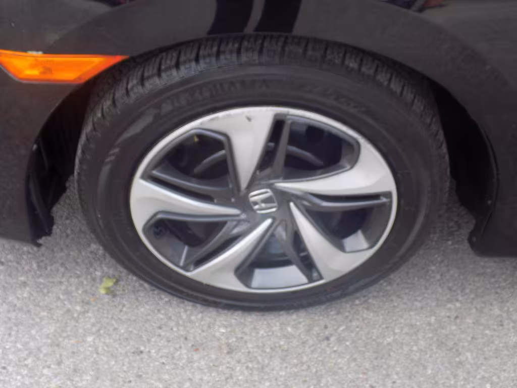 2019 Honda Civic - 19XFC2F67KE040997 - Image #19
