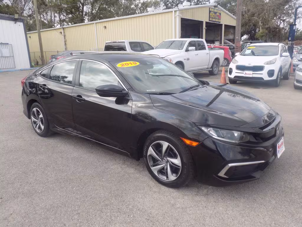 2019 Honda Civic - 19XFC2F67KE040997 - Image #2