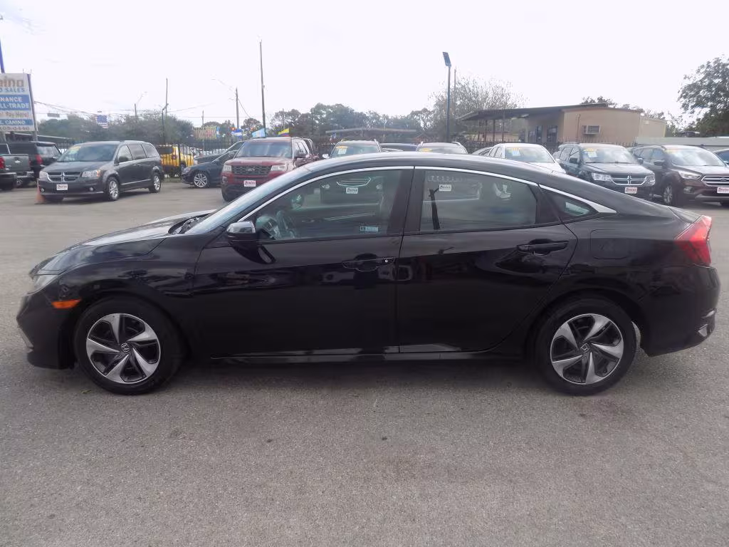 2019 Honda Civic - 19XFC2F67KE040997 - Image #5