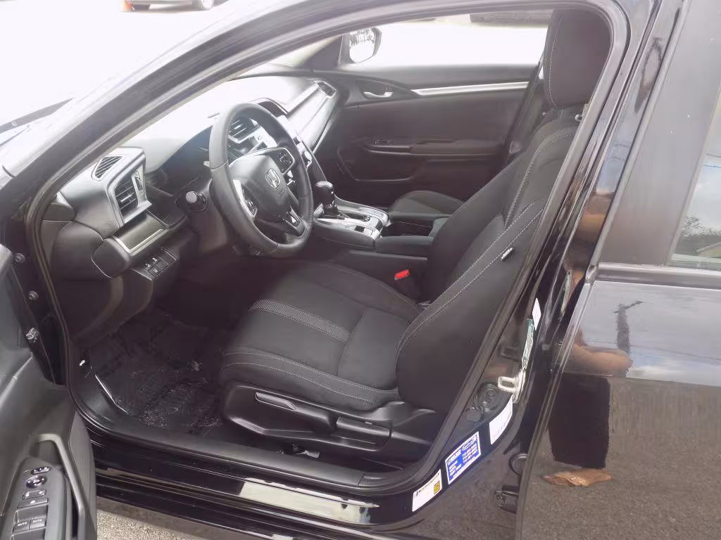 2019 Honda Civic - 19XFC2F67KE040997 - Image #8