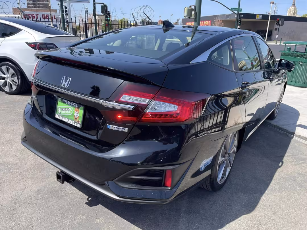 2019 Honda Clarity - JHMZC5F19KC006598 - Image #11