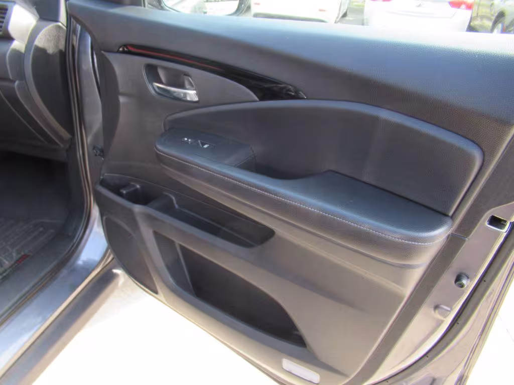 2019 Honda Ridgeline - 5FPYK3F7XKB016656 - Image #12