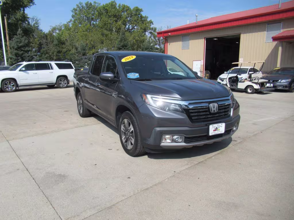 2019 Honda Ridgeline - 5FPYK3F7XKB016656 - Image #2