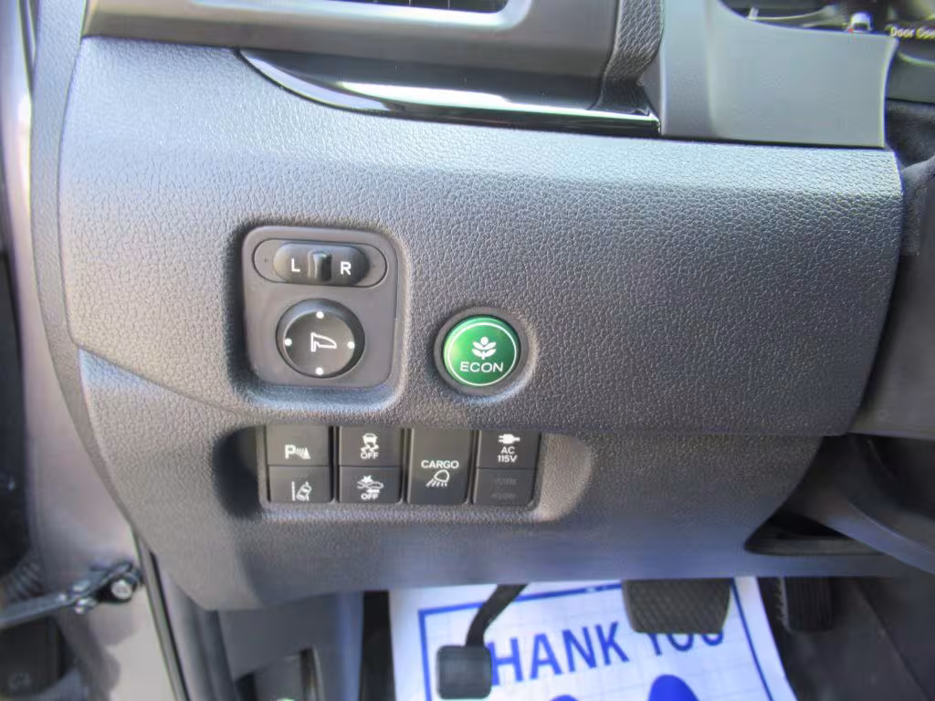 2019 Honda Ridgeline - 5FPYK3F7XKB016656 - Image #24