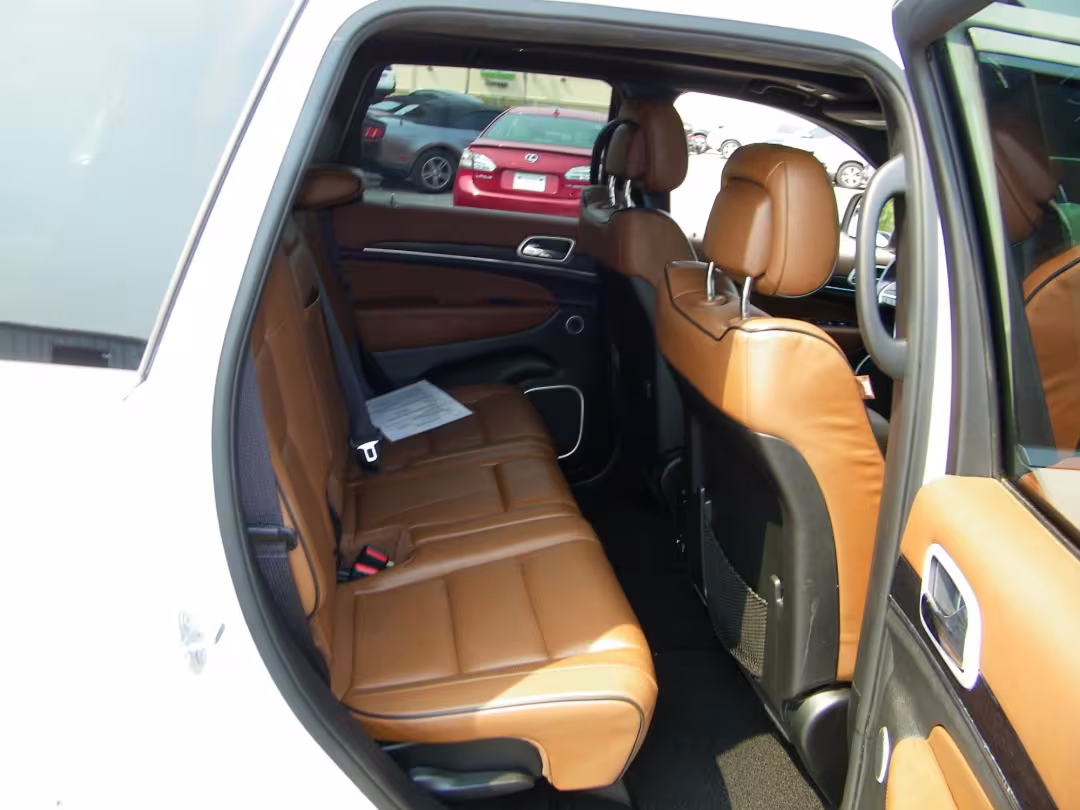 2019 Jeep Grand Cherokee - 1C4RJFJG5KC785572 - Image #15