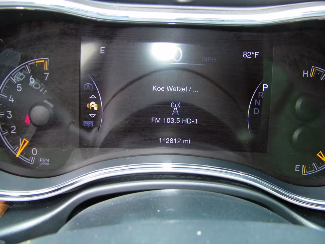 2019 Jeep Grand Cherokee - 1C4RJFJG5KC785572 - Image #27