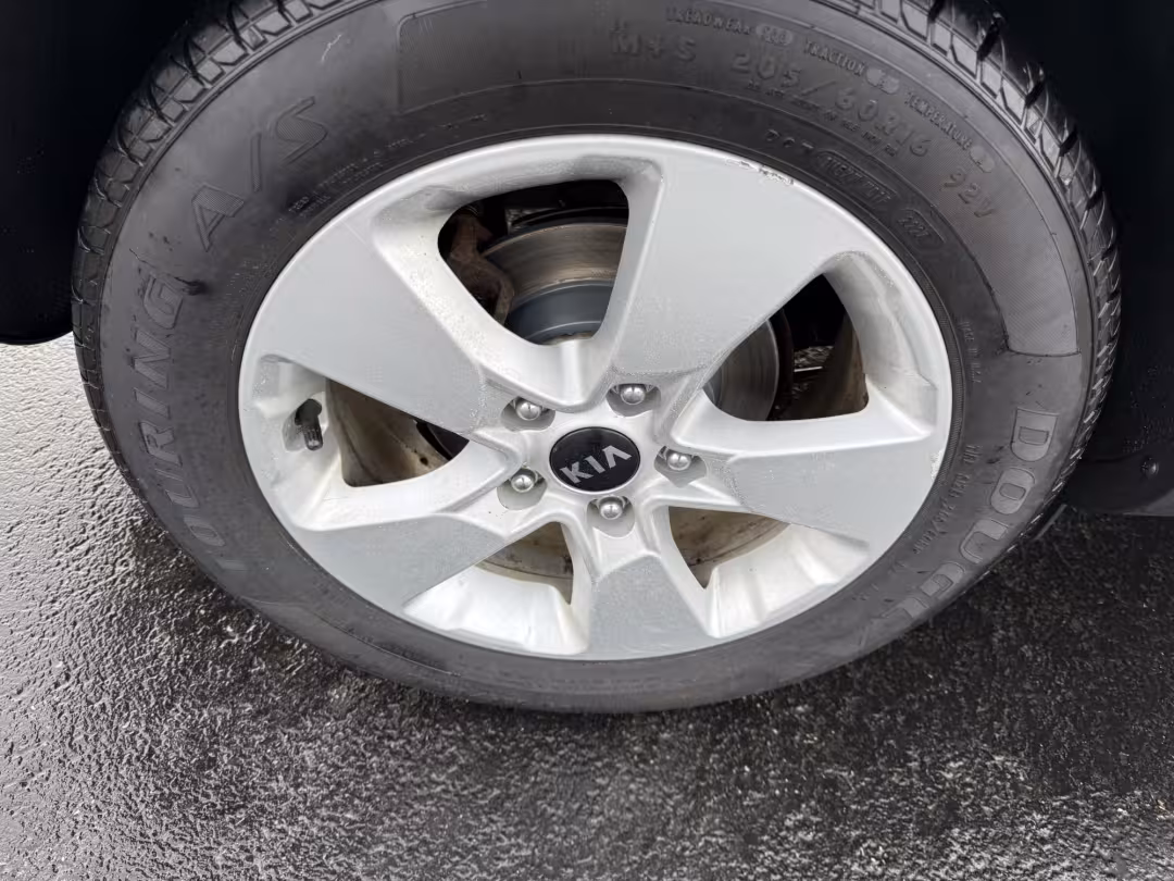 2019 Kia Soul - KNDJN2A20K7674774 - Image #18