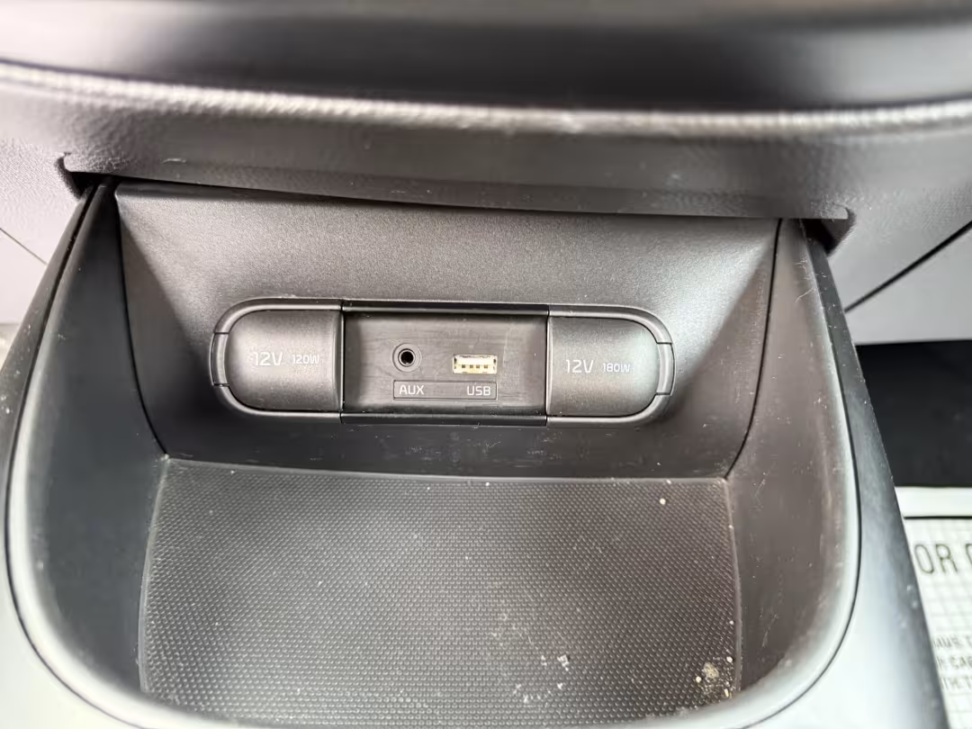 2019 Kia Soul - KNDJN2A20K7674774 - Image #28