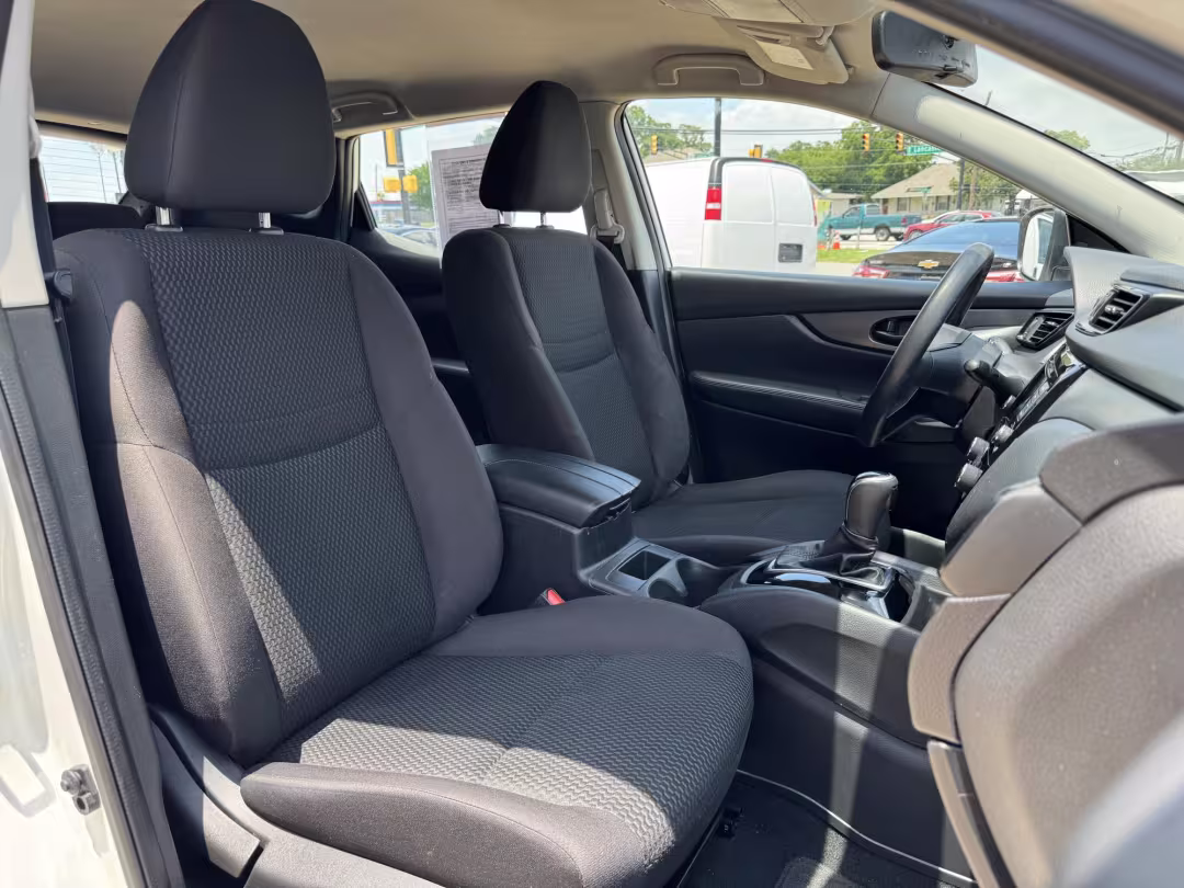 2019 Nissan Rogue Sport - JN1BJ1CR9KW335637 - Image #17