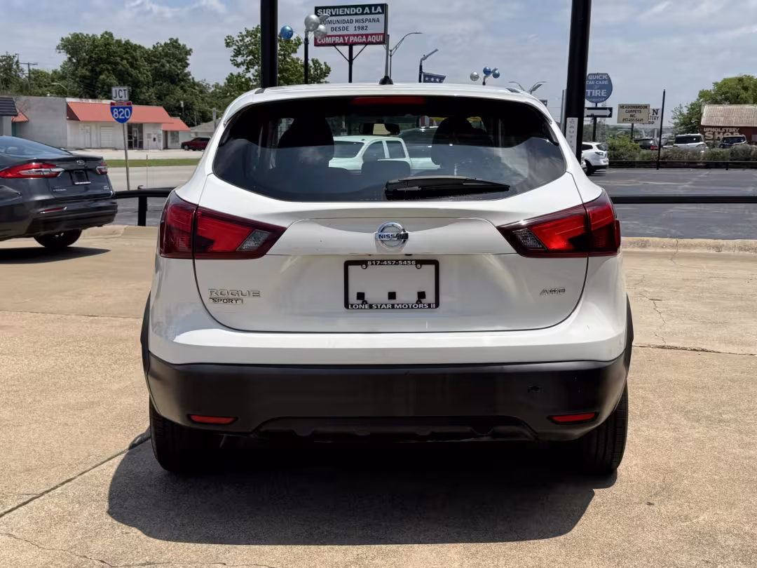 2019 Nissan Rogue Sport - JN1BJ1CR9KW335637 - Image #5