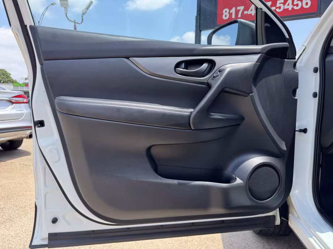 2019 Nissan Rogue Sport - JN1BJ1CR9KW335637 - Image #8