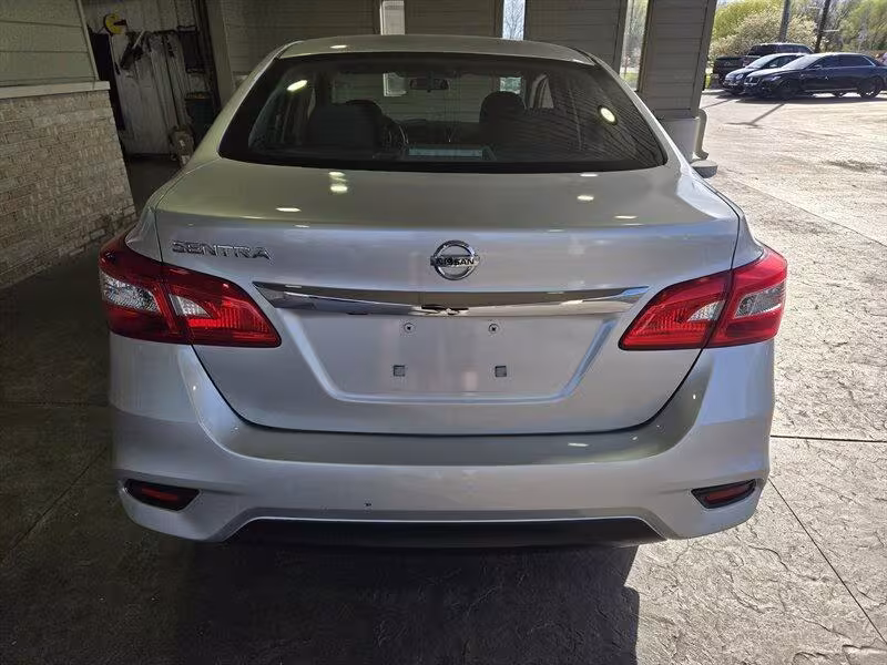 2019 Nissan Sentra - 3N1AB7AP3KY457903 - Image #4
