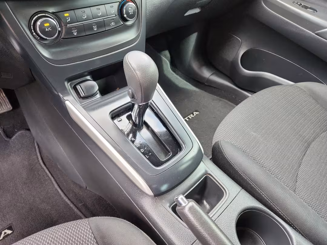 2019 Nissan Sentra - 3N1AB7AP5KY269772 - Image #1