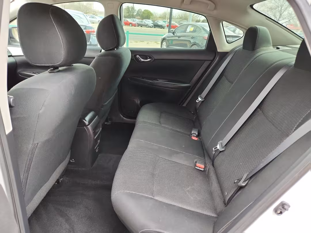 2019 Nissan Sentra - 3N1AB7AP5KY269772 - Image #5