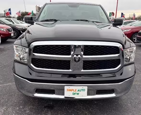 2019 Ram 1500 Classic - 1C6RR6FG8KS686033 - Image #1