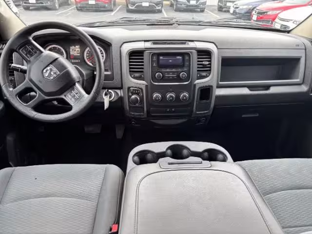 2019 Ram 1500 Classic - 1C6RR6FG8KS686033 - Image #3