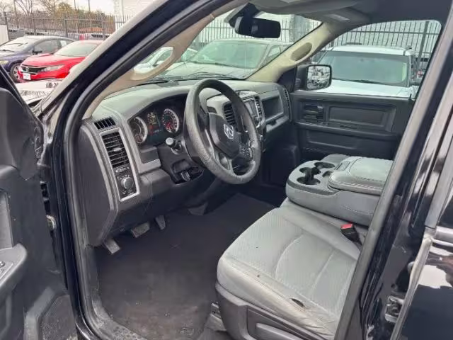 2019 Ram 1500 Classic - 1C6RR6FG8KS686033 - Image #6