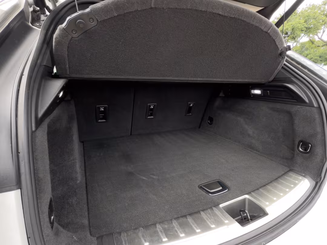 2020 Cadillac XT4 - 1GYFZER40LF054171 - Image #27