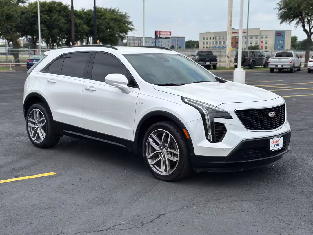 2020 Cadillac XT4 - 1GYFZER40LF054171 - Image #3