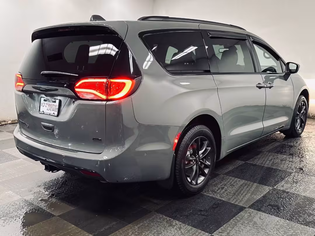 2020 Chrysler Pacifica - 2C4RC3BG3LR290755 - Image #7