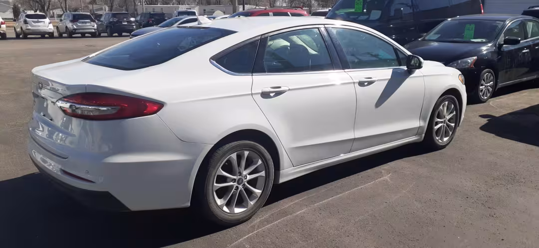 2020 Ford Fusion - 3FA6P0H74LR129022 - Image #1