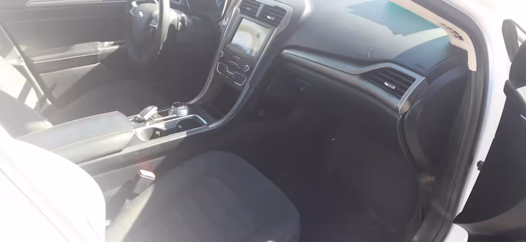 2020 Ford Fusion - 3FA6P0H74LR129022 - Image #3
