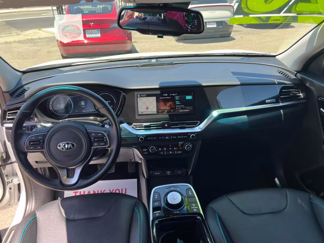 2020 Kia Niro EV - KNDCE3LG8L5071575 - Image #5