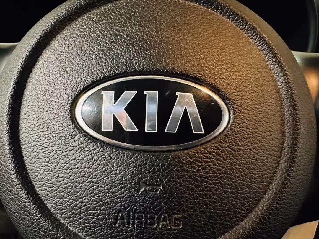 2020 Kia Soul - KNDJ23AU8L7047693 - Image #18