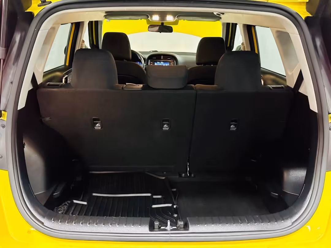 2020 Kia Soul - KNDJ23AU8L7047693 - Image #29