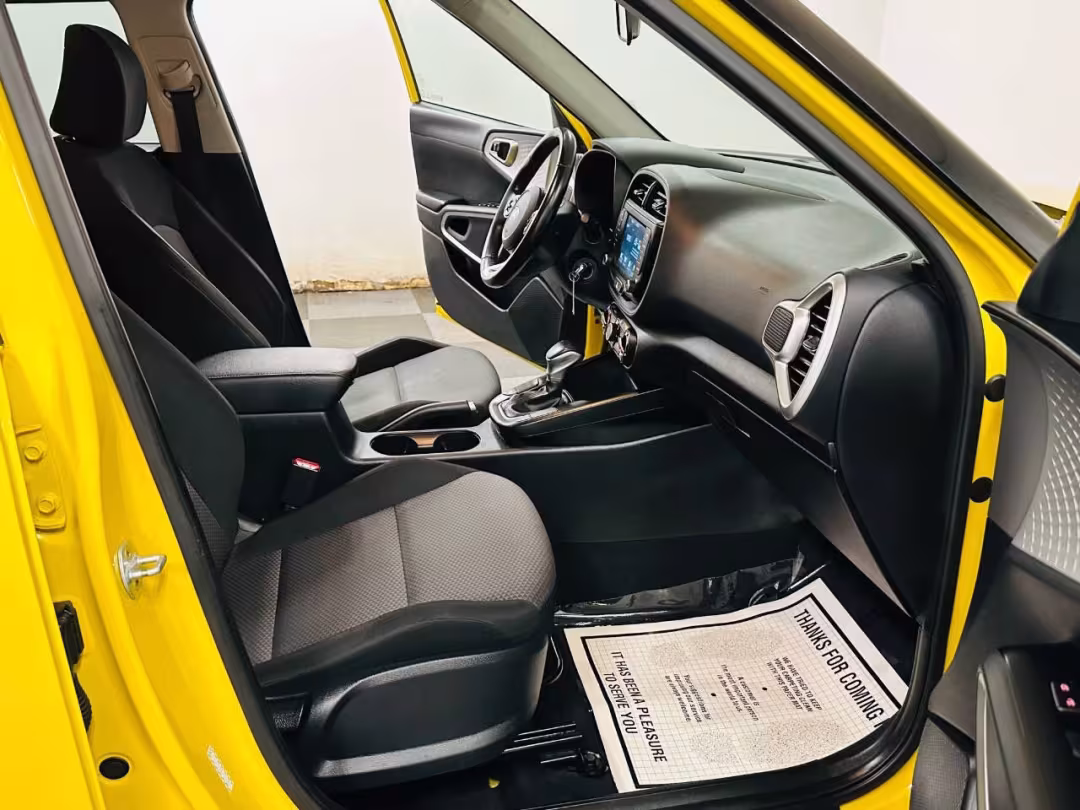 2020 Kia Soul - KNDJ23AU8L7047693 - Image #9