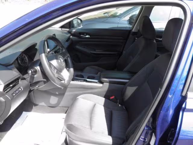 2020 Nissan Altima - 1N4BL4BV3LC247215 - Image #2