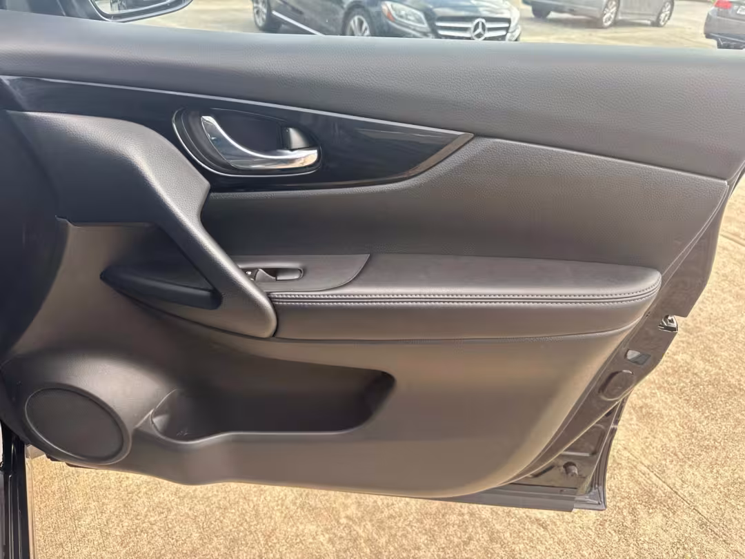 2020 Nissan Rogue Sport - JN1BJ1CV7LW550609 - Image #17