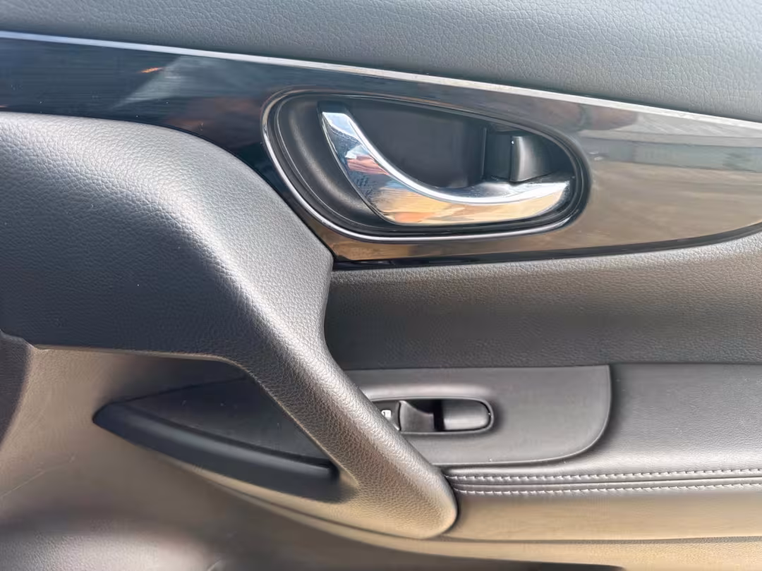 2020 Nissan Rogue Sport - JN1BJ1CV7LW550609 - Image #18