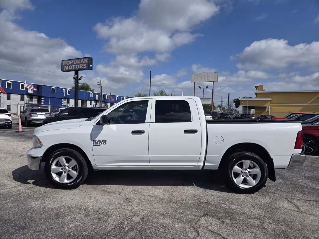 2020 Ram 1500 Classic - 3C6RR7KG5LG131772 - Image #1