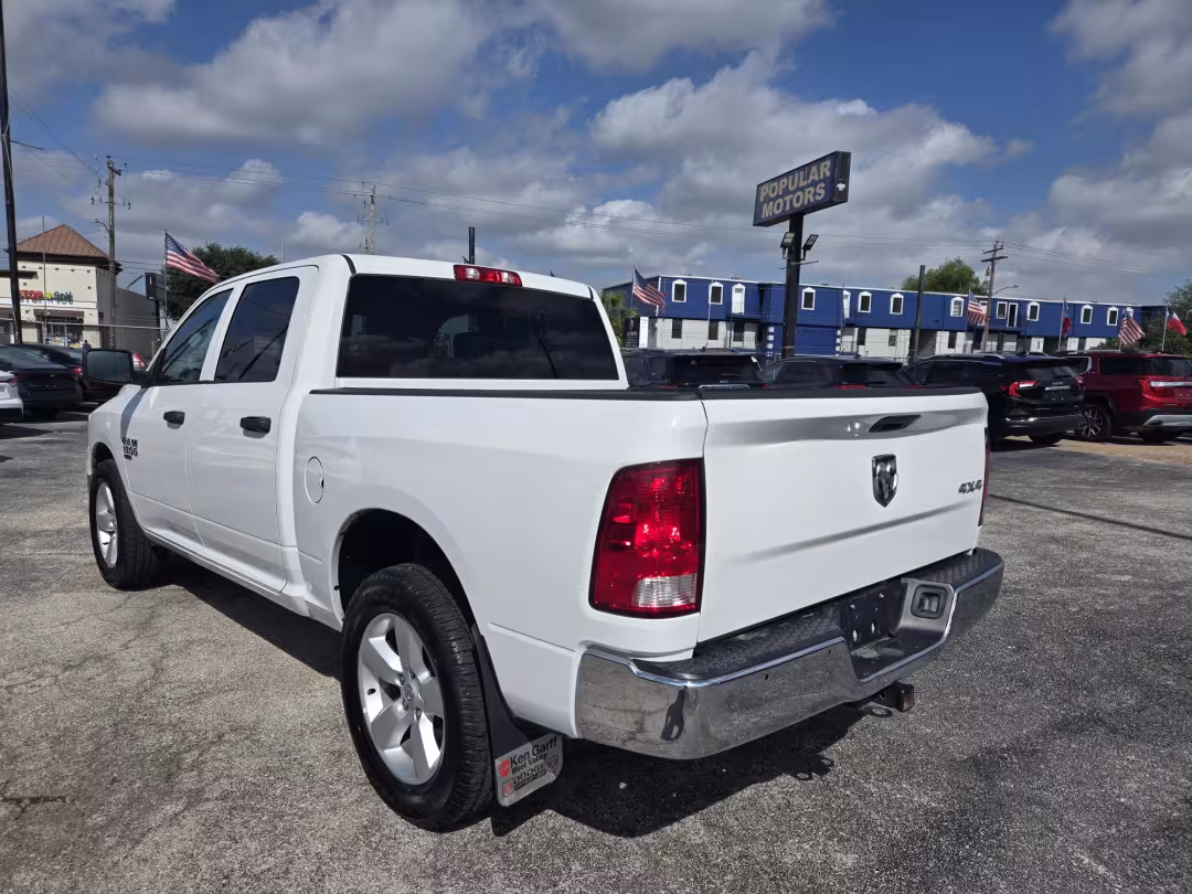 2020 Ram 1500 Classic - 3C6RR7KG5LG131772 - Image #2
