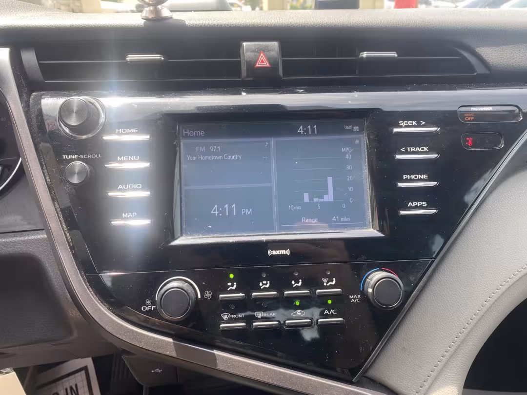 2020 Toyota Camry - 4T1C11AK7LU362951 - Image #17