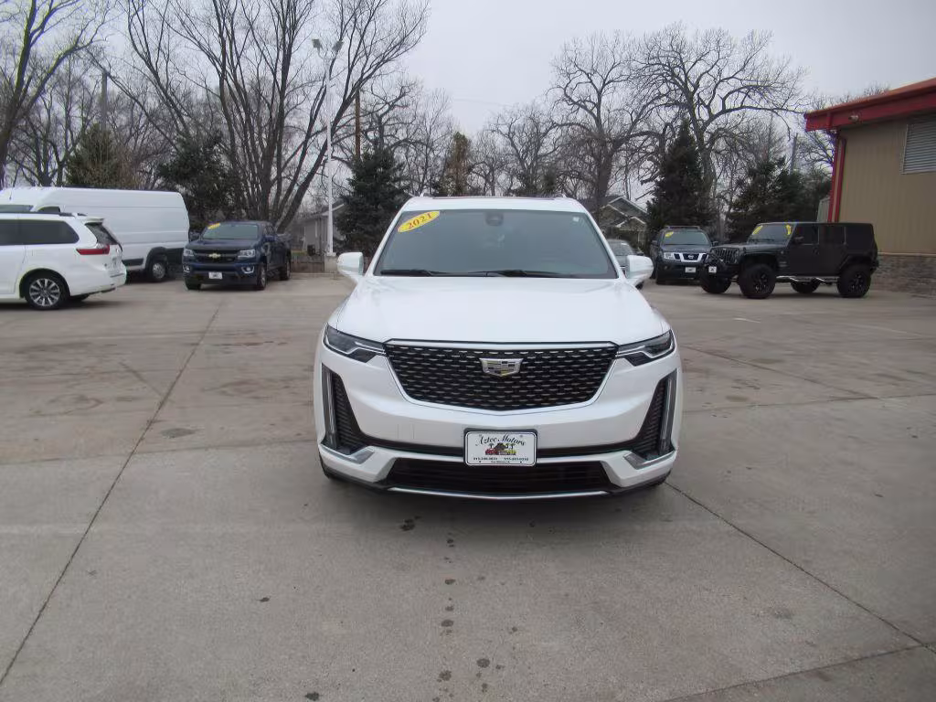 2021 Cadillac XT6 - 1GYKPCRS5MZ116896 - Image #1