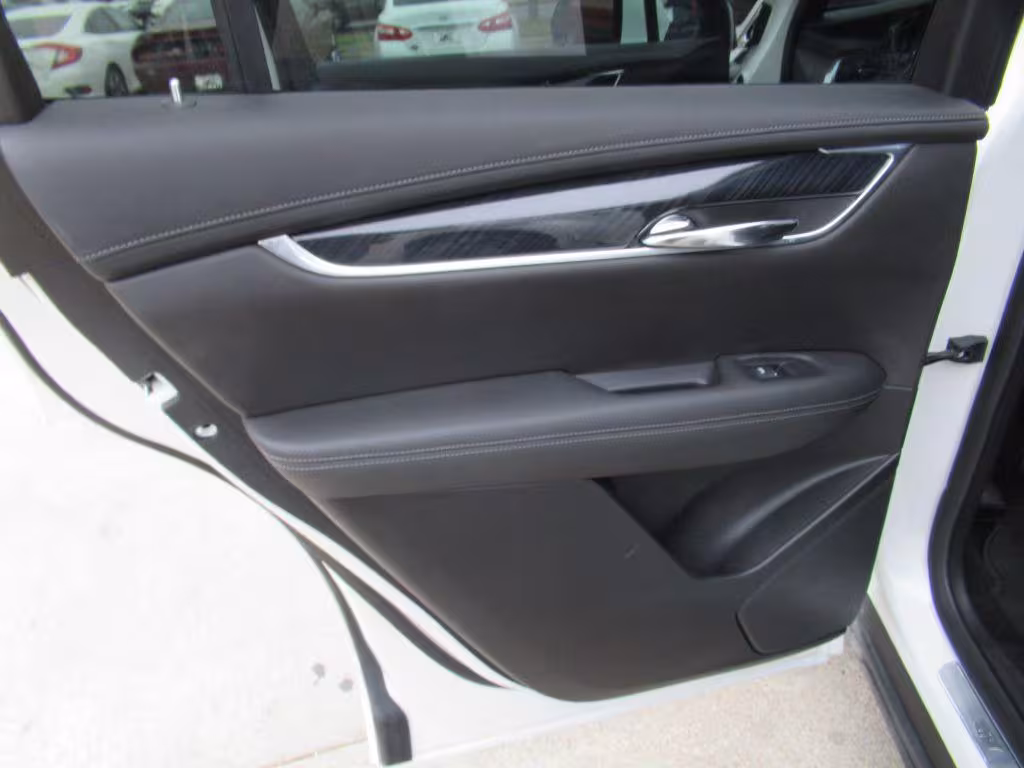 2021 Cadillac XT6 - 1GYKPCRS5MZ116896 - Image #10