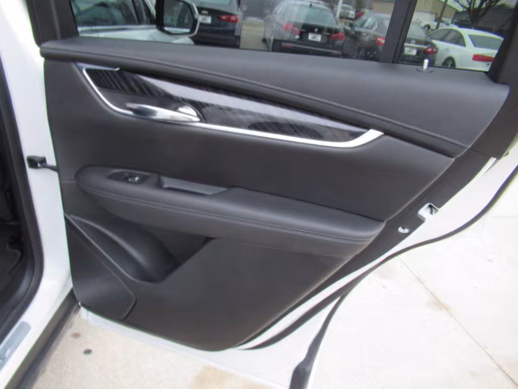 2021 Cadillac XT6 - 1GYKPCRS5MZ116896 - Image #11