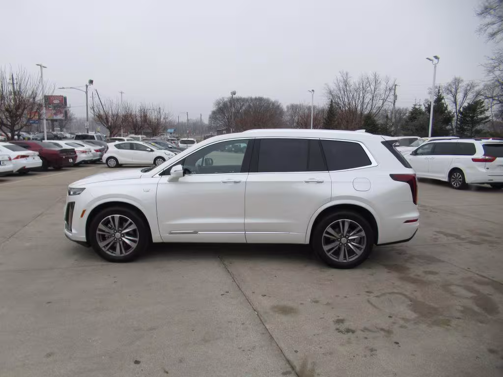 2021 Cadillac XT6 - 1GYKPCRS5MZ116896 - Image #7