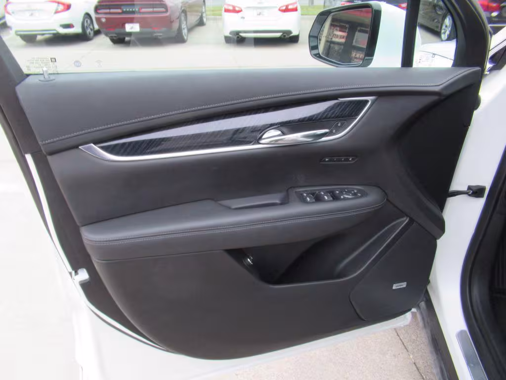 2021 Cadillac XT6 - 1GYKPCRS5MZ116896 - Image #9