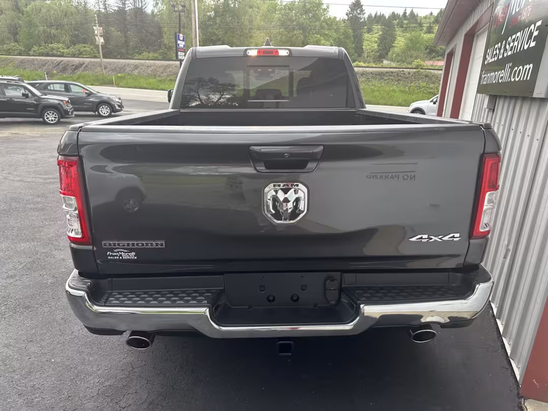 2021 Ram 1500 - 1C6SRFBT0MN512625 - Image #11