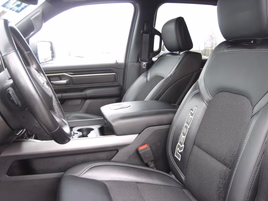 2021 Ram 1500 - 1C6SRFLT9MN588570 - Image #13