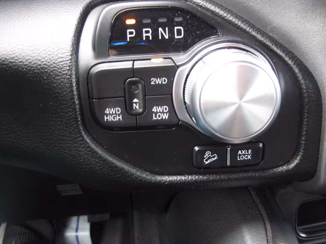 2021 Ram 1500 - 1C6SRFLT9MN588570 - Image #20
