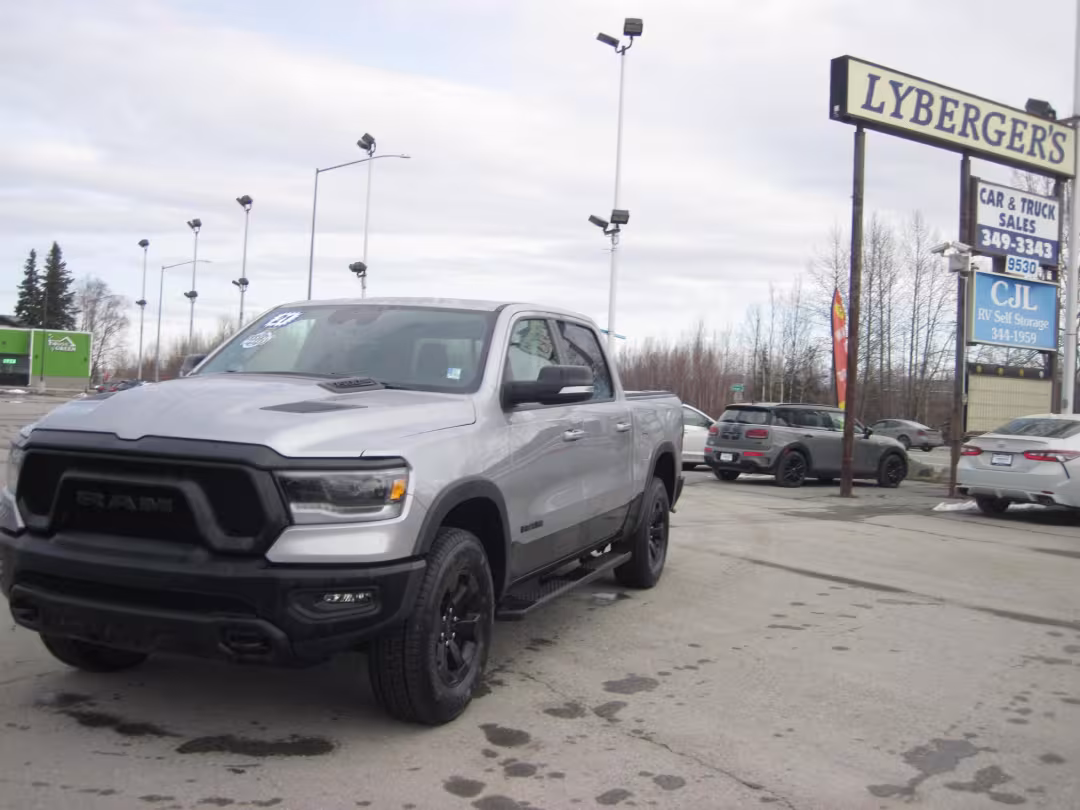 2021 Ram 1500 - 1C6SRFLT9MN588570 - Image #26